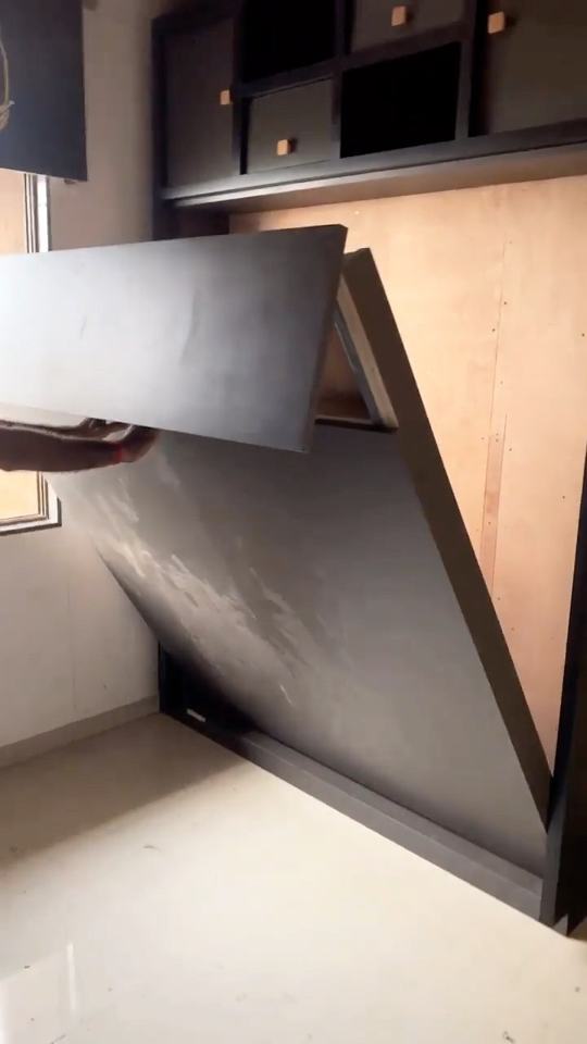hydraulic bed