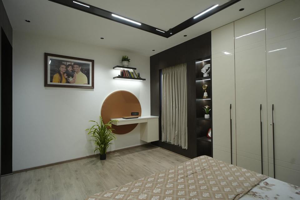 Simplicity at its best in my white and brown bedroom – photo 3