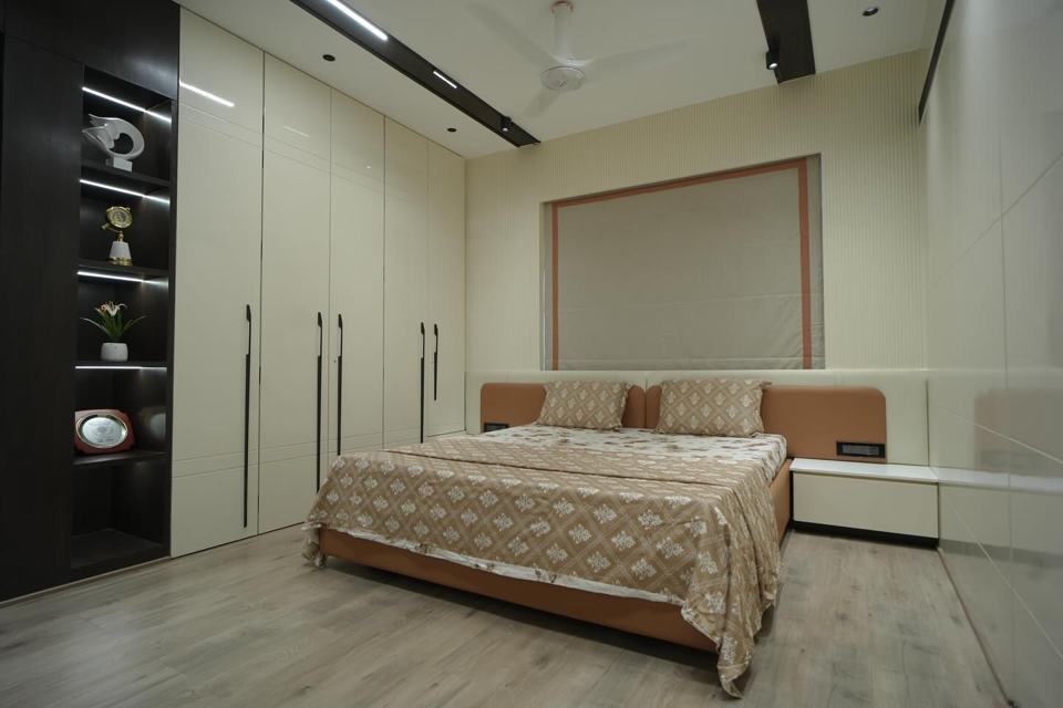 Simplicity at its best in my white and brown bedroom – photo 5