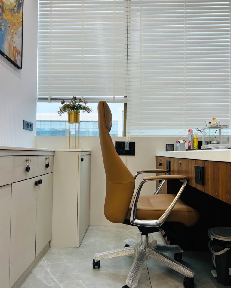 Modern office design maximizes productivity through open spaces,… – photo 2