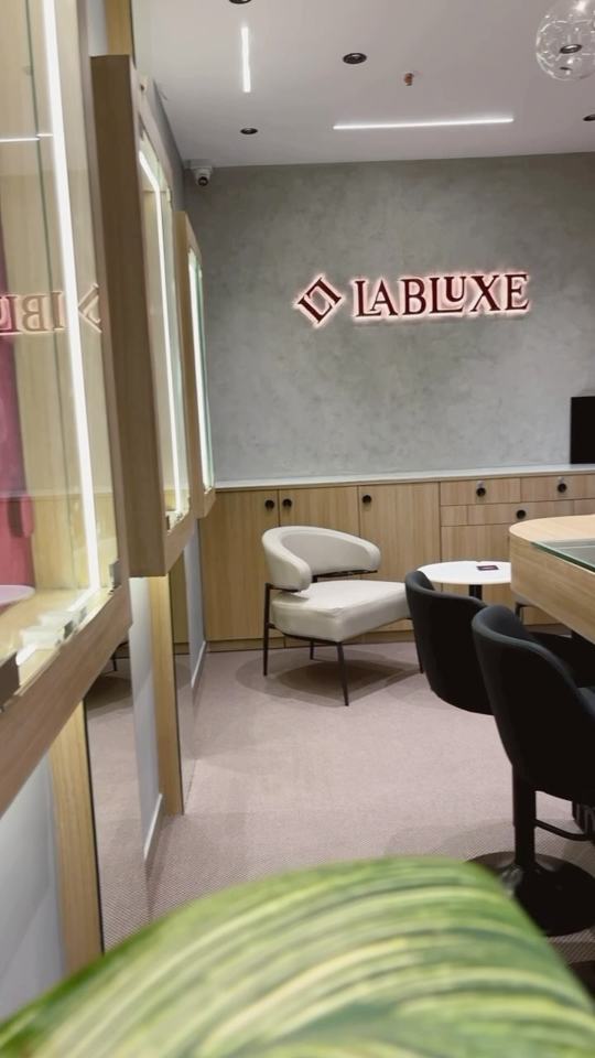 Lab Grown Solitaire Company now in surat